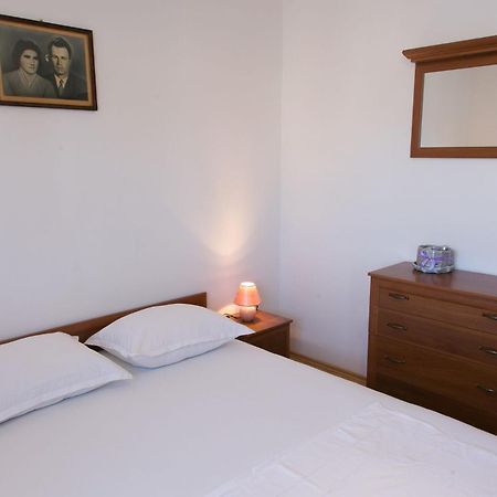 Apartments Ivica - 150M From Sea Trogir Ngoại thất bức ảnh