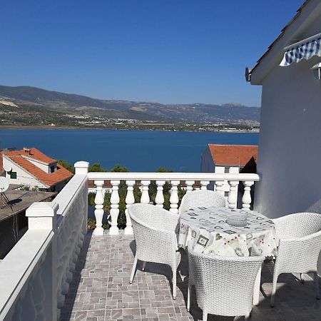 Apartments Ivica - 150M From Sea Trogir Ngoại thất bức ảnh