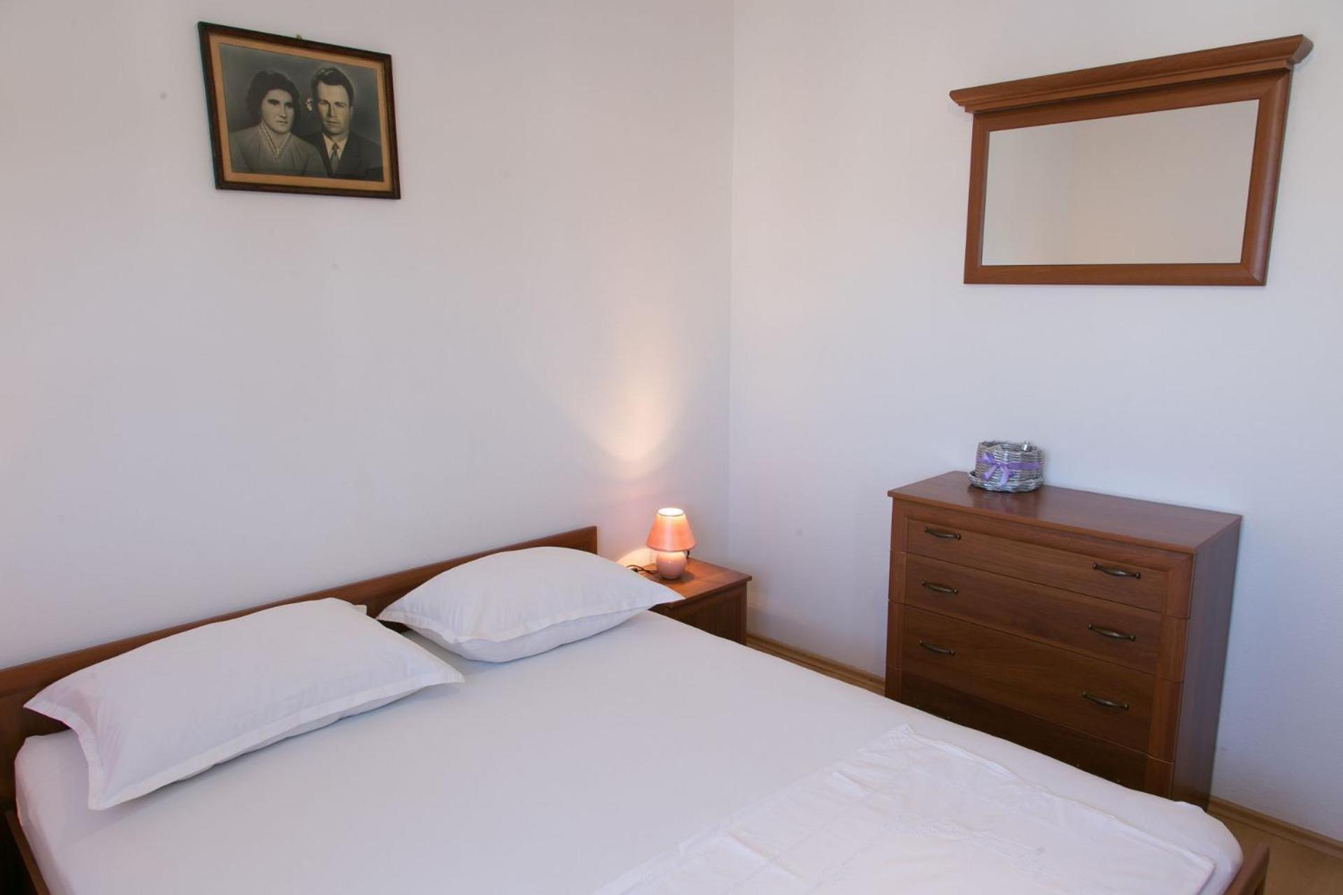 Apartments Ivica - 150M From Sea Trogir Ngoại thất bức ảnh