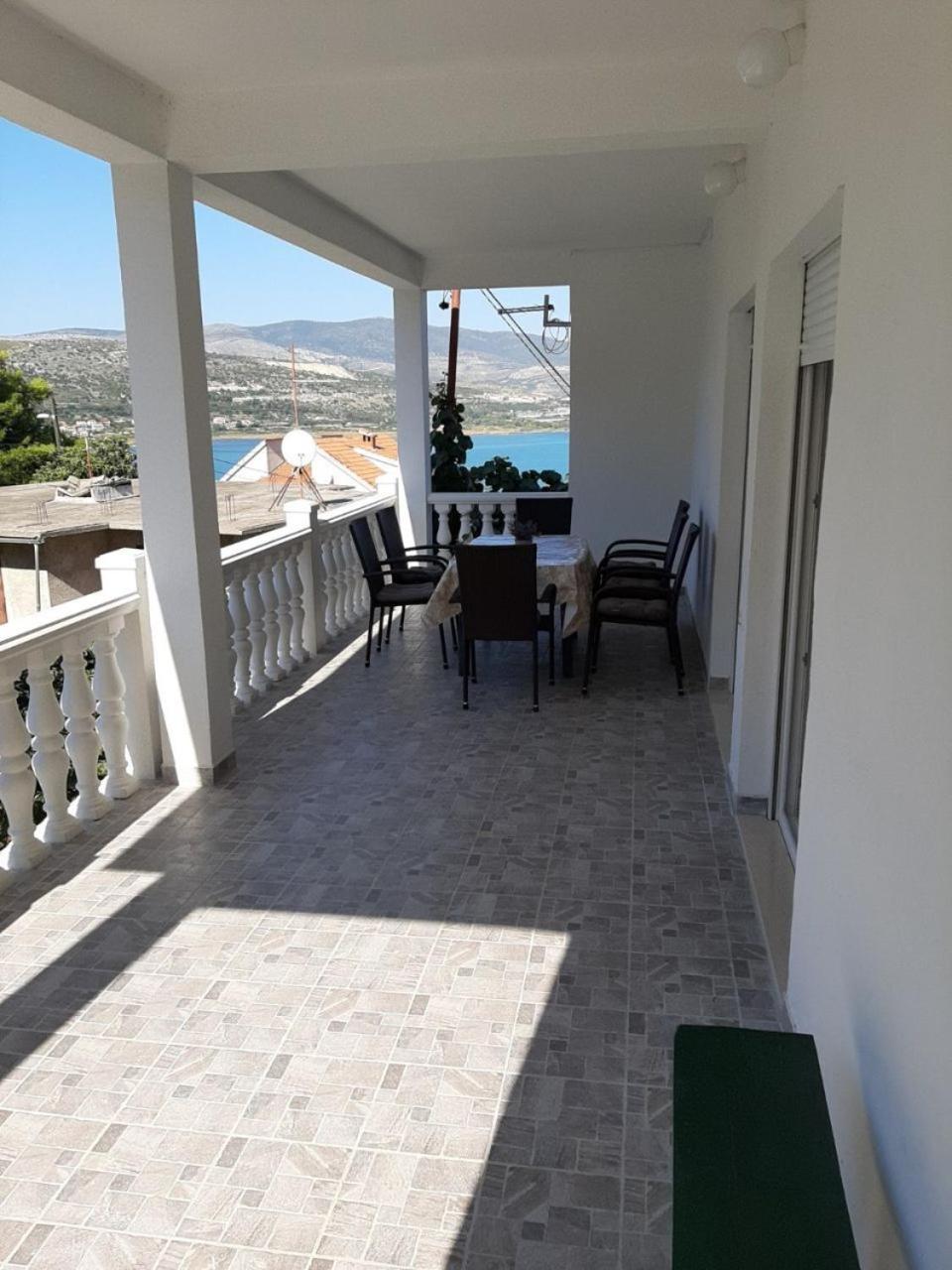 Apartments Ivica - 150M From Sea Trogir Ngoại thất bức ảnh