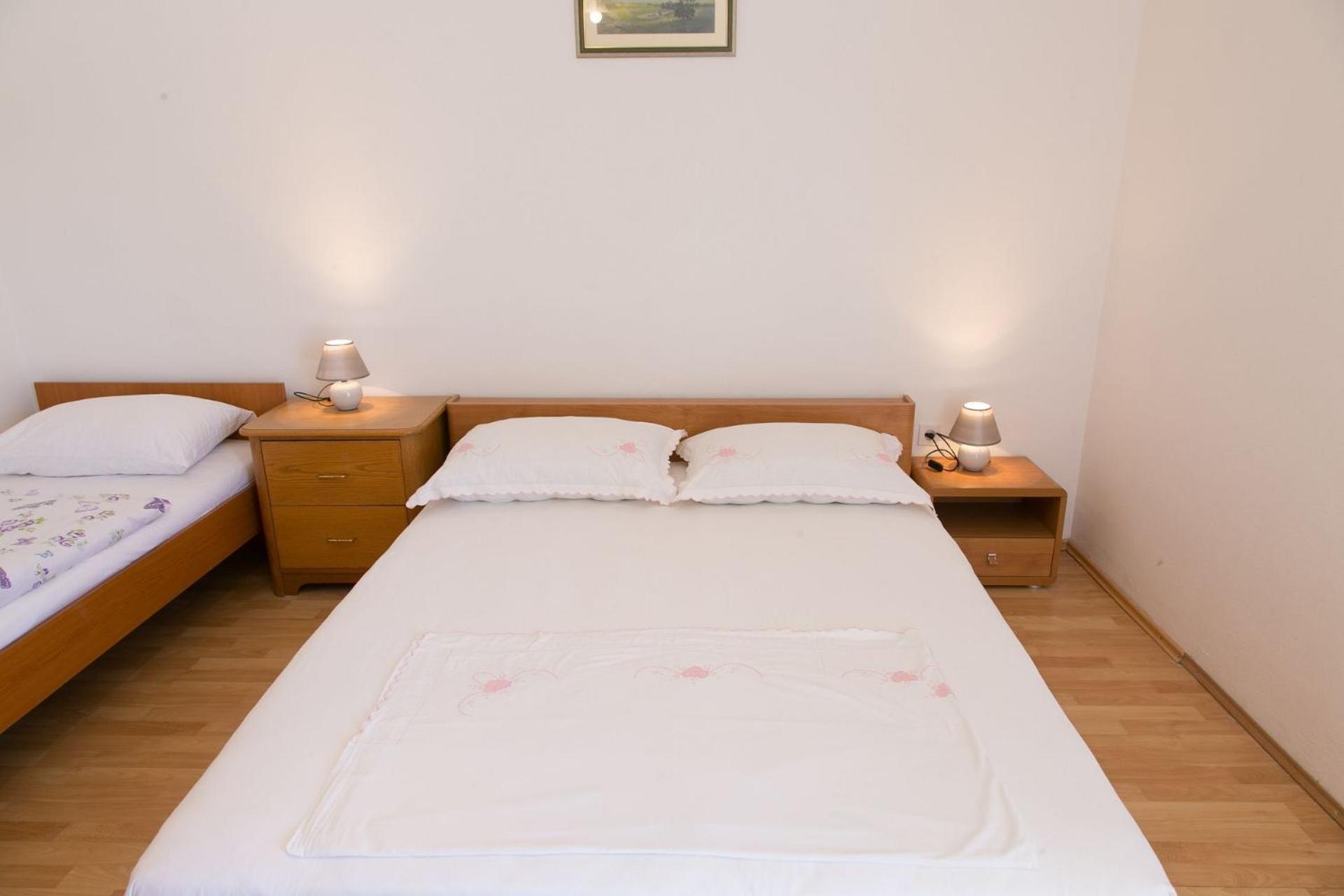 Apartments Ivica - 150M From Sea Trogir Ngoại thất bức ảnh