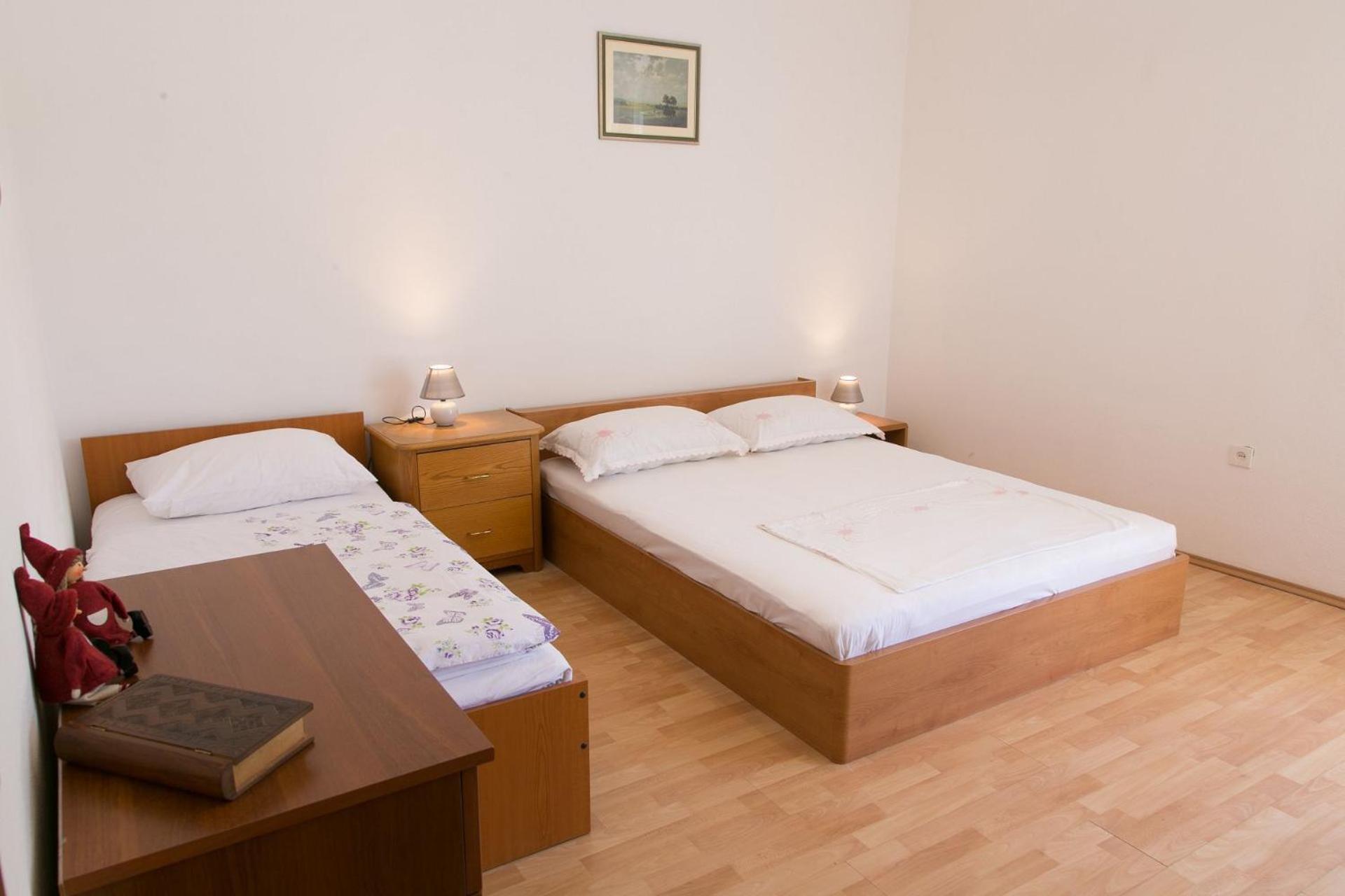 Apartments Ivica - 150M From Sea Trogir Ngoại thất bức ảnh